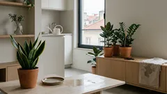 Plantas de interior para esquecidos: 8 espécies que aguentam semanas sem água (e a regra de ouro da rega)