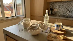 Gases intestinais: alimentos que provocam mais e o que fazer para aliviar