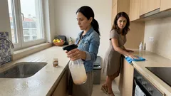 Álcool a 70%, bicarbonato e canela: a mistura simples para a cozinha — e onde convém usar com cuidado