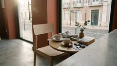 Como lidar com a solidão: 10 estratégias práticas para voltares a sentir ligação